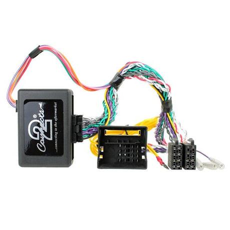 Connects2 CTSBM006 BMW CAN-Bus rattstyrningsinterface med PDC-retention